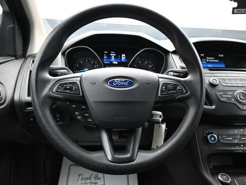 Used 2016 Ford Focus SE FWD image 14