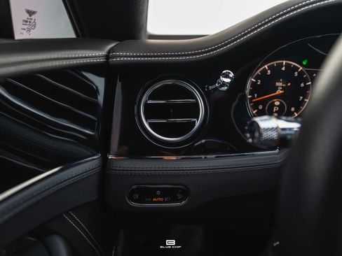 Used 2022 Bentley Continental GT image 36