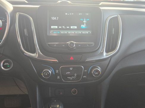 Used 2018 Chevrolet Equinox LT image 20