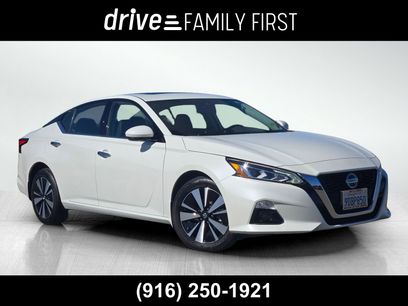 Certified 2022 Nissan Altima 2.5 SL
