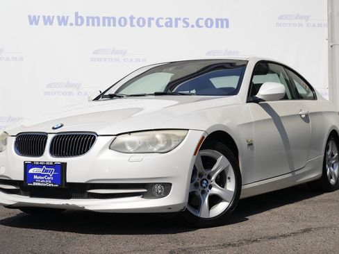 Used 2011 BMW 328i xDrive Coupe image 2
