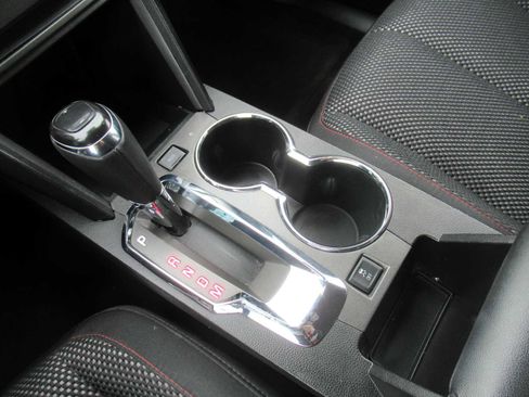 Used 2017 GMC Terrain SLE w/ Technology Package image 36