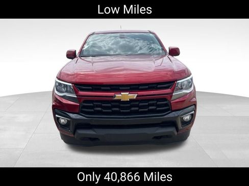 Used 2021 Chevrolet Colorado LT w/ LT Convenience Package AWD/4WD image 2