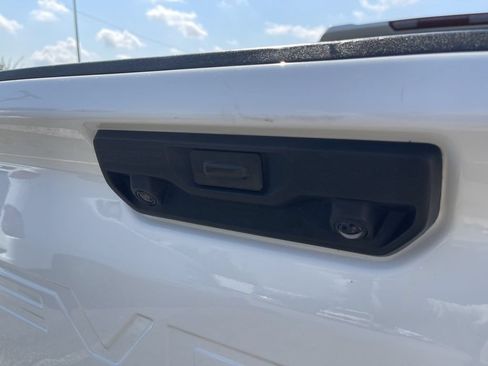 Used 2023 Chevrolet Silverado 2500 LT w/ Convenience Package AWD/4WD image 8