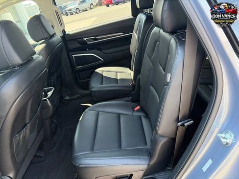 Used 2025 Kia Telluride S FWD image 24