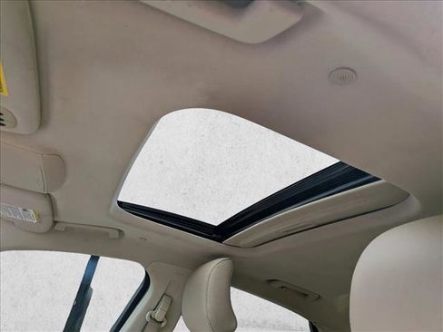 Used 2016 Ford Fusion Energi SE image 17