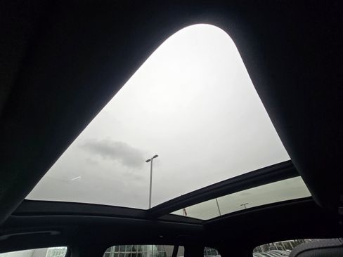 Used 2024 Mercedes-Benz GLS 450 4MATIC image 50