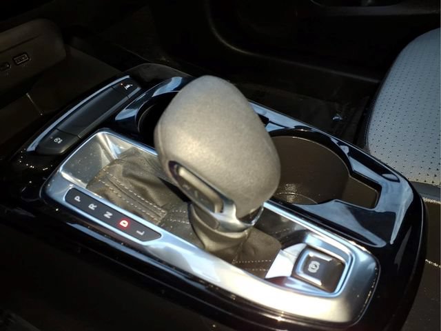 Used 2025 Chevrolet Trax LT w/ Driver Confidence Package FWD image 23