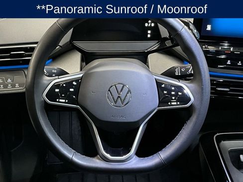 Used 2023 Volkswagen ID.4 Pro S Plus image 9