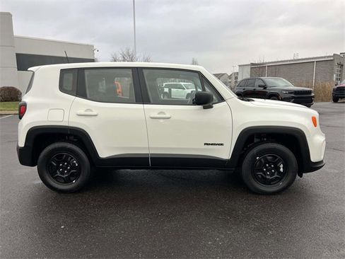 Certified 2022 Jeep Renegade Sport image 10
