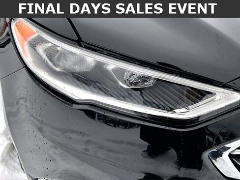 Used 2018 Ford Fusion Titanium image 27