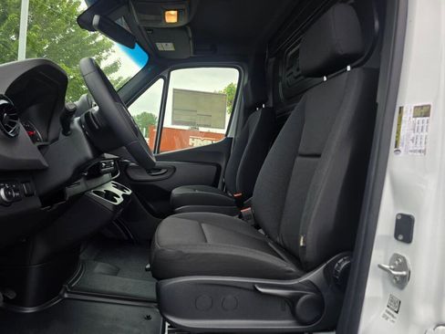 New 2026 Mercedes-Benz Sprinter 2500 image 28