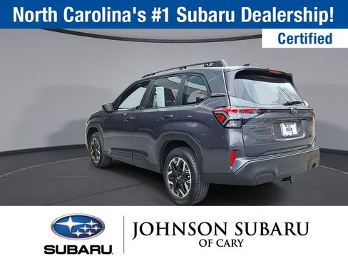 Certified 2025 Subaru Forester image 21