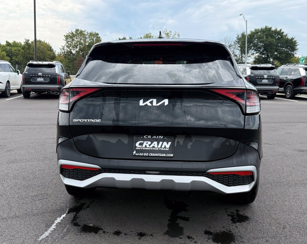 Used 2024 Kia Sportage EX FWD image 6