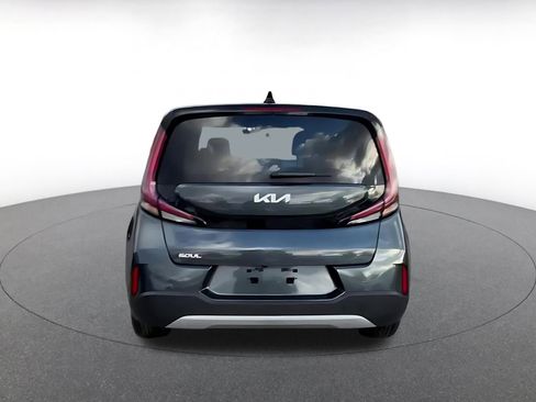 Used 2025 Kia Soul LX w/ LX Technology Package image 12