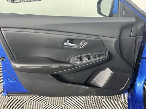 Used 2022 Nissan Sentra SV image 18