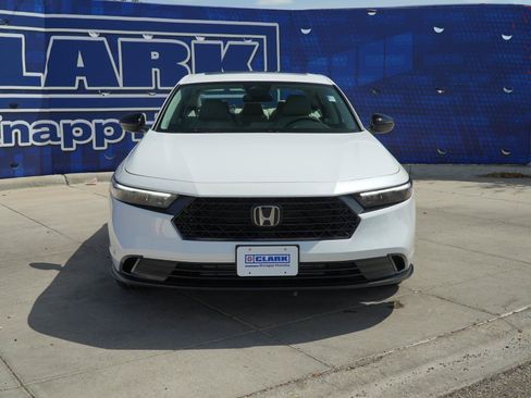 Used 2026 Honda Accord SE image 2
