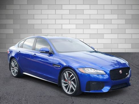 Used 2018 Jaguar XF S image 7