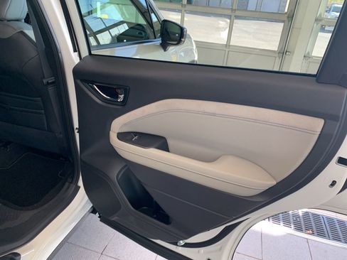 New 2026 Subaru Forester Limited image 19