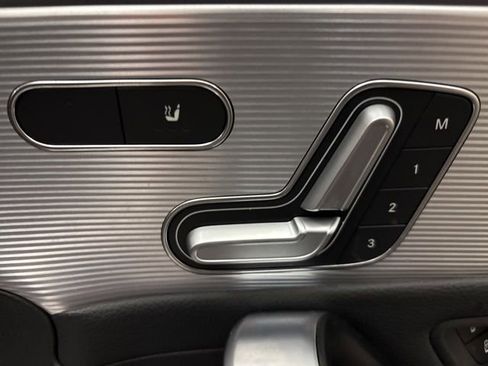 Used 2020 Mercedes-Benz CLA 250 4MATIC image 24