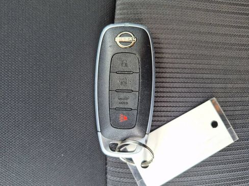Used 2024 Nissan Sentra SV FWD image 29
