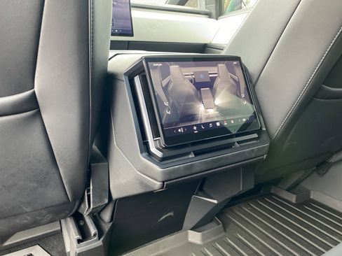 Used 2024 Tesla Cybertruck Cyberbeast image 29