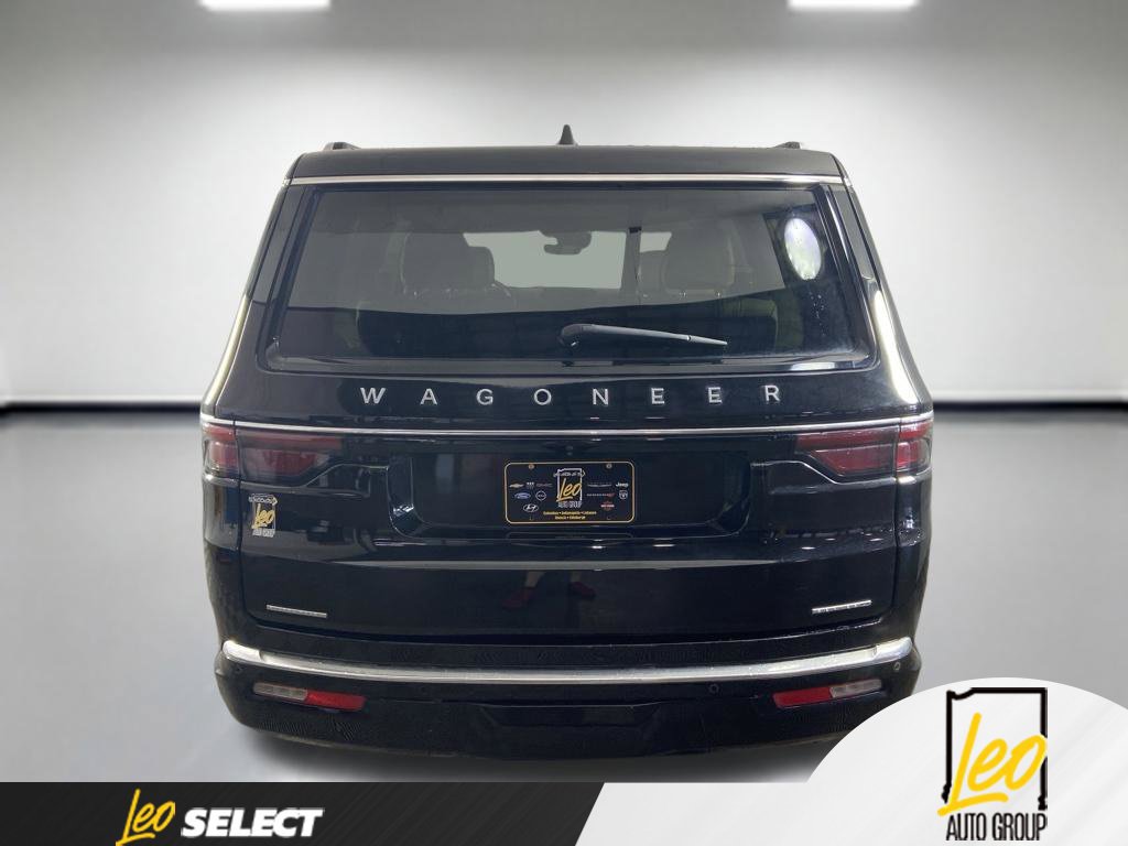 Used 2023 Jeep Wagoneer Series II w/ Premium Group I AWD/4WD image 5