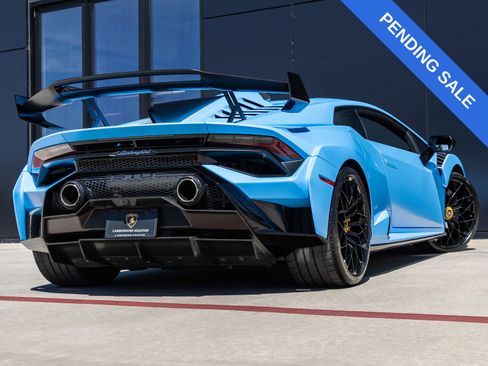 Used 2024 Lamborghini Huracan STO image 8