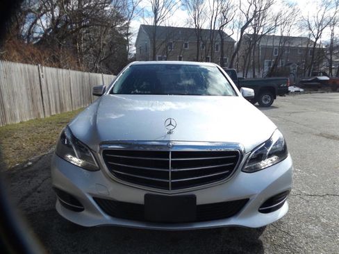 Used 2014 Mercedes-Benz E 350 Sedan image 5