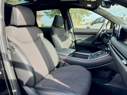 Used 2024 Hyundai Palisade Calligraphy image 15
