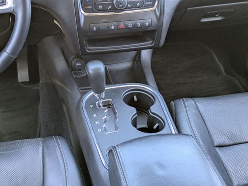 Used 2013 Dodge Durango Citadel w/ Technology Group RWD image 17