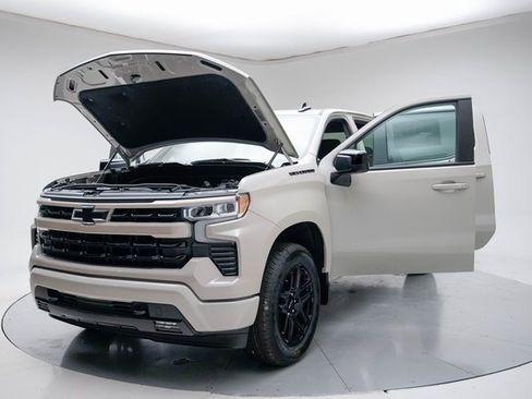 New 2026 Chevrolet Silverado 1500 RST w/ LPO, Dark Essentials Package image 18