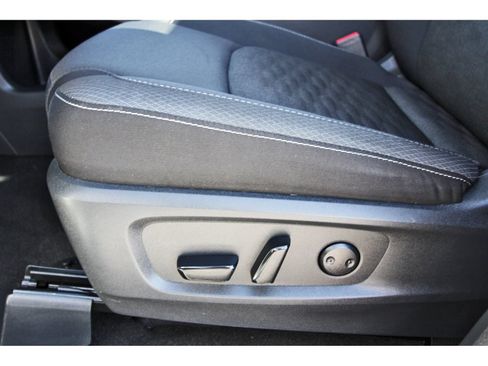 Certified 2024 Nissan Pathfinder SV w/ SV Premium Package FWD image 30