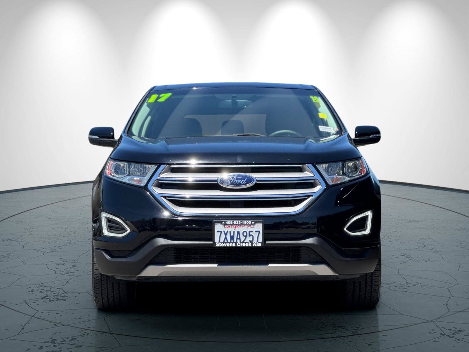 Used 2017 Ford Edge Titanium FWD image 9