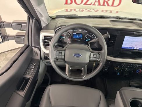 New 2026 Ford F250 XL w/ XL Chrome Package image 10