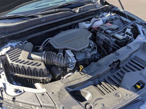 Used 2025 Chevrolet Blazer RS image 41