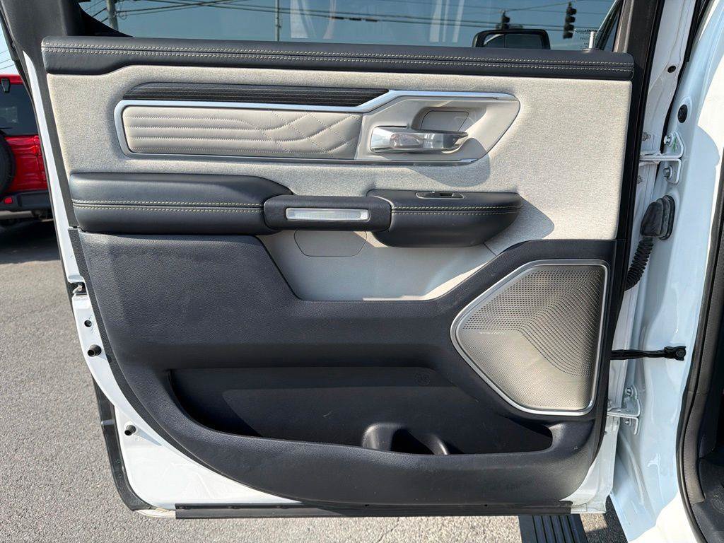 Used 2022 RAM 1500 Limited AWD/4WD image 19