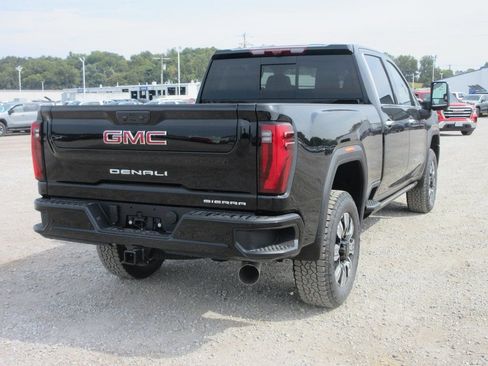 New 2026 GMC Sierra 2500 Denali w/ Denali Reserve Package image 5