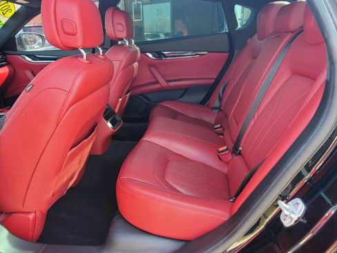Used 2018 Maserati Quattroporte S GranLusso RWD image 19