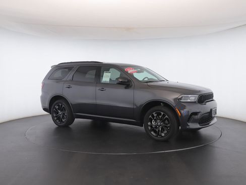 Used 2024 Dodge Durango GT w/ Blacktop Package image 33
