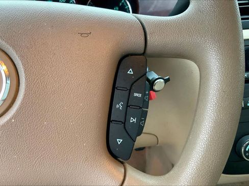 Used 2006 Buick Lucerne CX FWD image 23