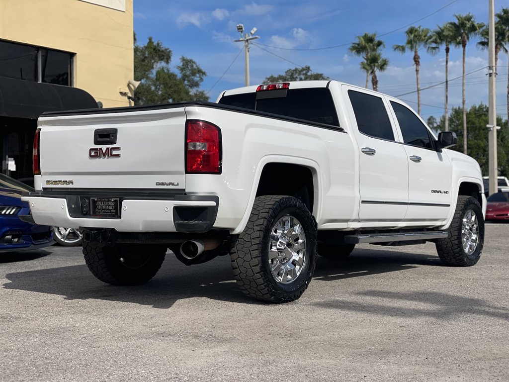 Used 2015 GMC Sierra 2500 Denali w/ Duramax Plus Package AWD/4WD image 12