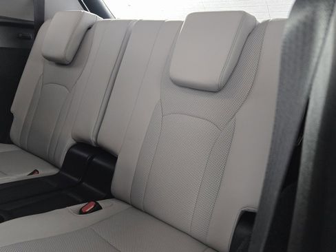 Used 2021 Lexus RX 350L Premium image 16