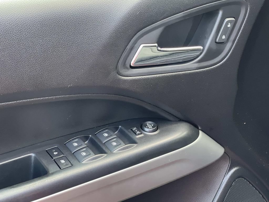 Used 2018 Chevrolet Colorado LT RWD image 18