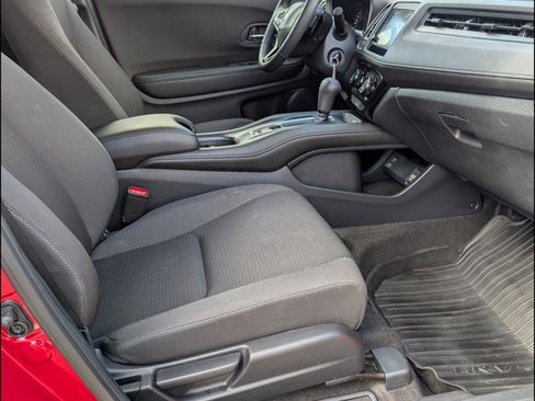 Certified 2022 Honda HR-V Sport image 18