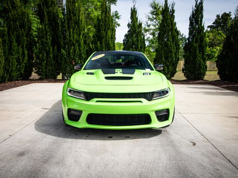 Used 2023 Dodge Charger SRT Hellcat w/ Harman/Kardon Audio Group image 3