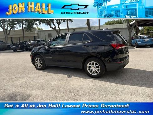 Used 2023 Chevrolet Equinox LS w/ Driver Confidence II Package FWD image 6