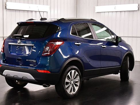 Used 2020 Buick Encore Preferred AWD/4WD image 7