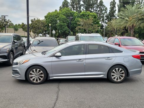 Used 2015 Hyundai Sonata Sport w/ Option Group 04 FWD image 2