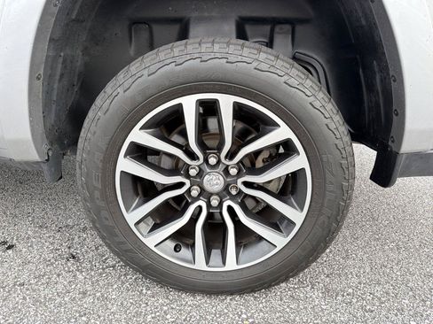 Used 2025 RAM 1500 Limited AWD/4WD image 20